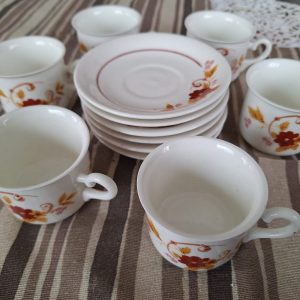 6 darabos kávéscsésze szett kistányérral